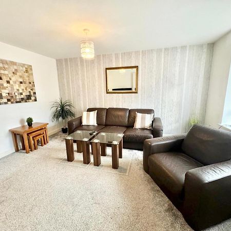 Home Centrally Located In Folkestone, Great Location For Families Or Workers Eksteriør bilde